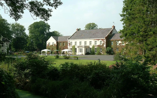 Tullylagan Country House Hotel
