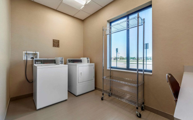 Comfort Suites Grand Island South