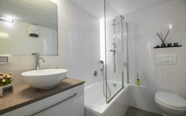 Art Apartment Near Mamila best Location 1 Израиль, Иерусалим - отзывы, цены и фото номеров - забронировать отель Art Apartment Near Mamila best Location 1 онлайн