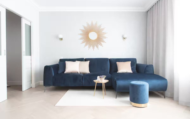 Toompea Castle 2 BR Old Town Apartment