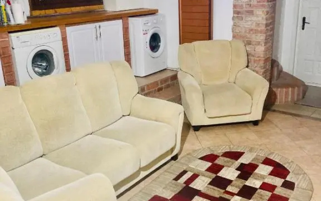 Boutique Suite 3