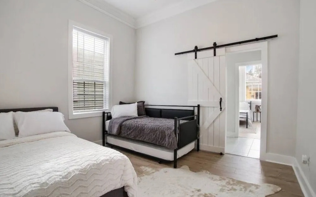 Revived Nola Home Near Everything!