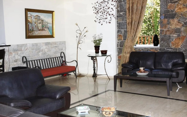 Dias Hotel & Apts