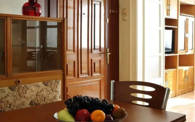Ekim Apartments