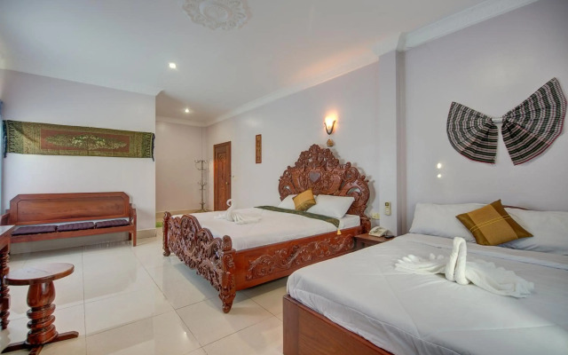 DV Angkor Villa