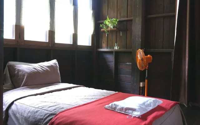 Kaampuju Cafe and Rooms