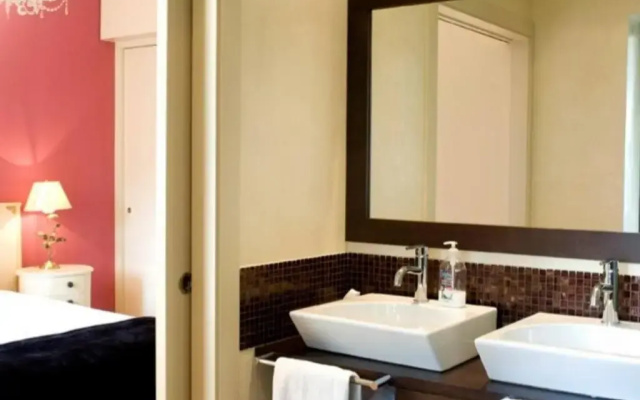 1208 - Exclusive Design Apartment