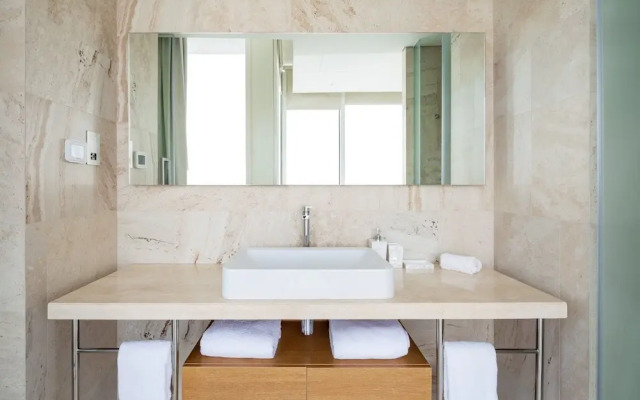 Elegant 2BR Apartment in The Five w/ Private Pool