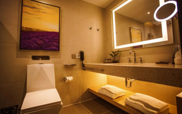 Lavande Hotel Guangzhou Baogang Avenue BrandBuy Mall