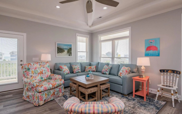 Pappys Place by Oak Island Accommodations
