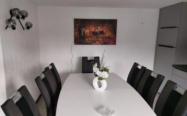 Familyhome Lopora