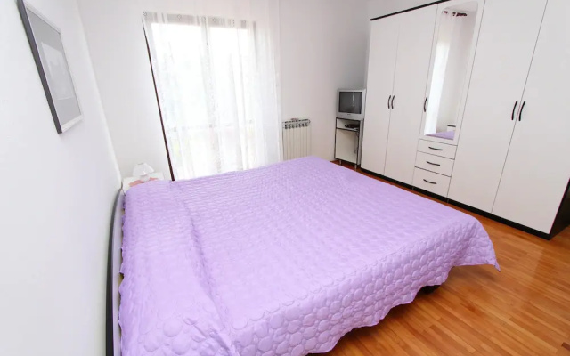 Apartment and Rooms Sanja