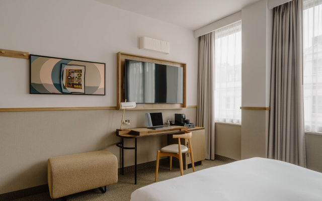 Club Quarters Hotel, St. Paul's