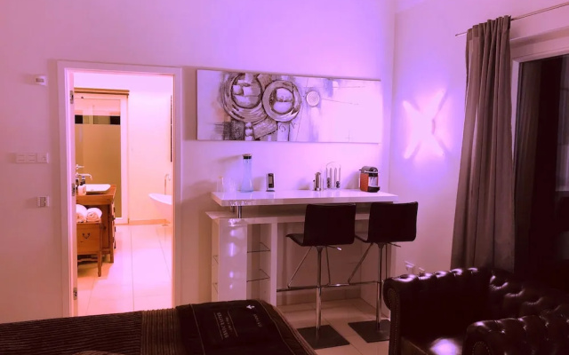 SUITES & SPA Hotel