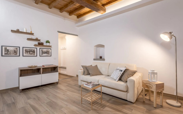 Santa Croce Place by Mmega