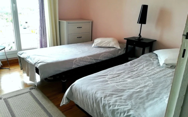 Modern Appart 75m2 - 2 rooms -parking