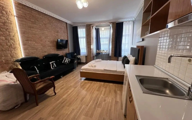 Pera Nova House