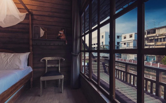Canale Hostel