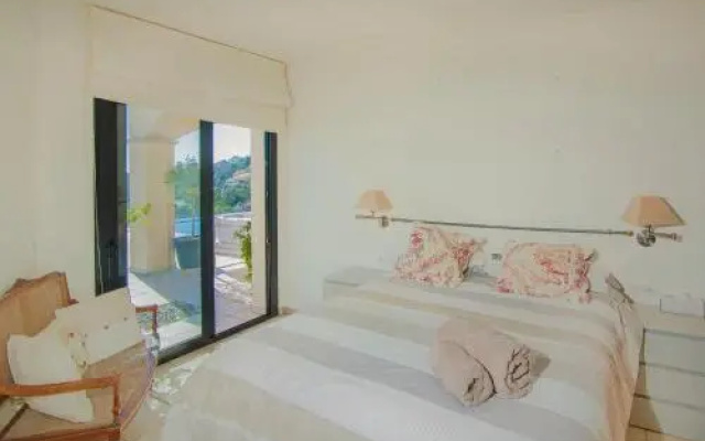 Villa Infinity