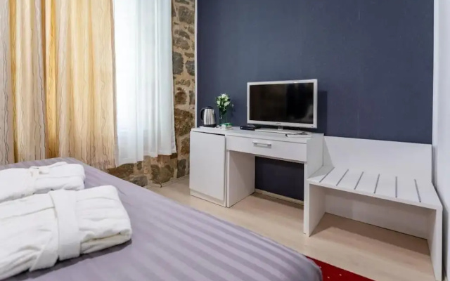 Castle View in Deluxe Room - Hotel Rose Split