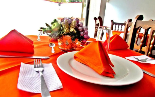 Hotel Dinastia Real