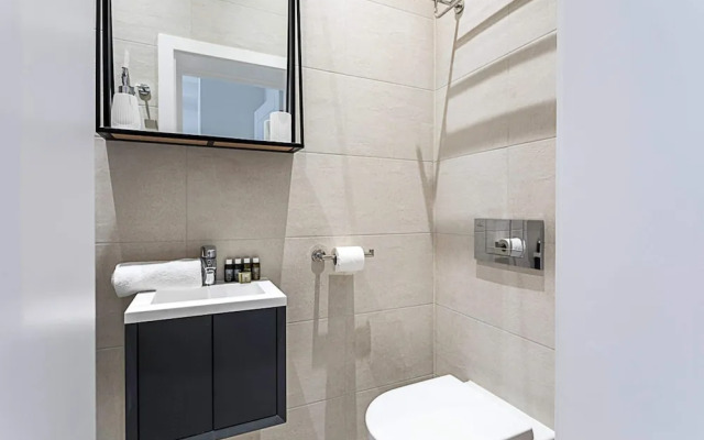 Gorgeous Flat in the Heart of Acton