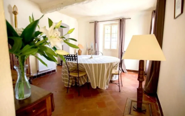Property With 5 Bedrooms in Mouans-sartoux, With Wonderful Mountain Vi