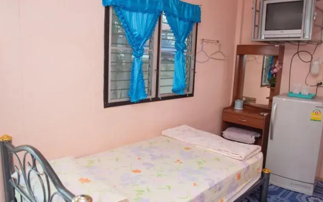 Arb Thong Resort