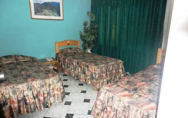 Residencial Aloja Inn