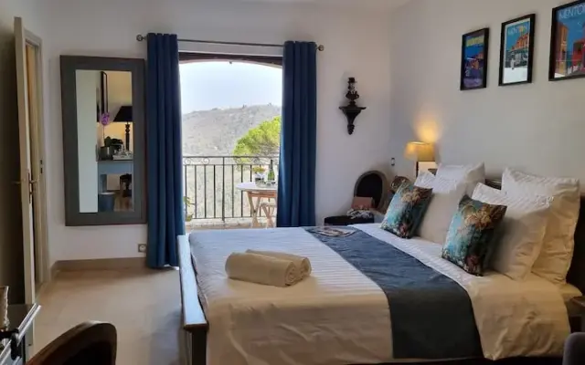 Loup Castel Boutique Hotel B&B