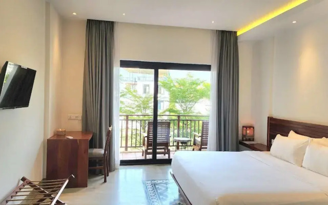 Yani Hotel
