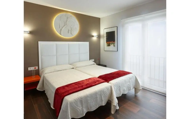 Apartamentos Caballerizas 6