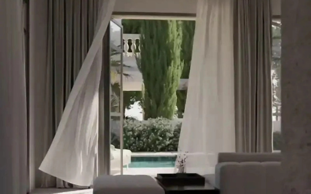 Lantana Villas and Hotel