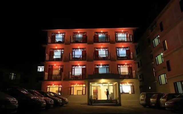 Hotel Chander Palace Manali