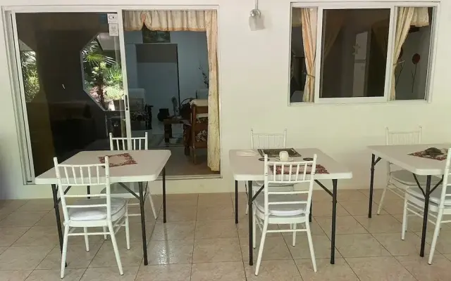 Jeanny's Apartments