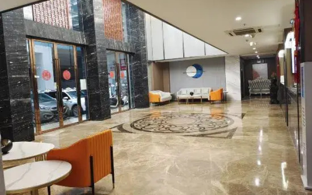 BIue  sky  Boutique  Hotel