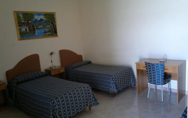 Genius Hotel