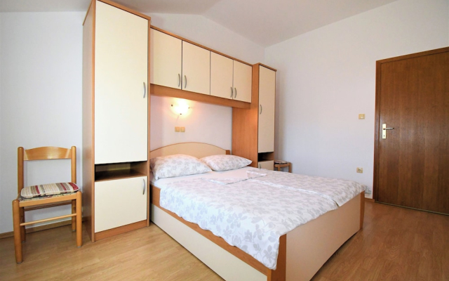 Apartments Mirjana V