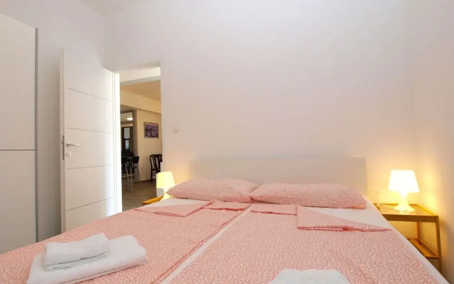 Apartment 1401