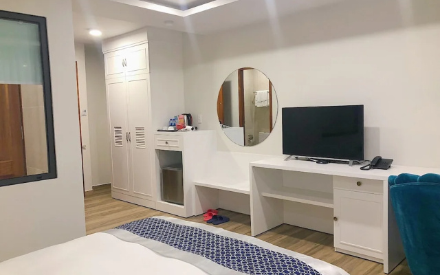 PANDORA Hotel