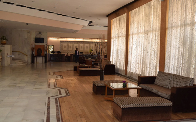 Hotel Samrat