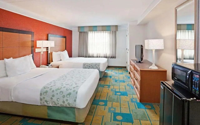 Norwood Inn & Suites Merrillville