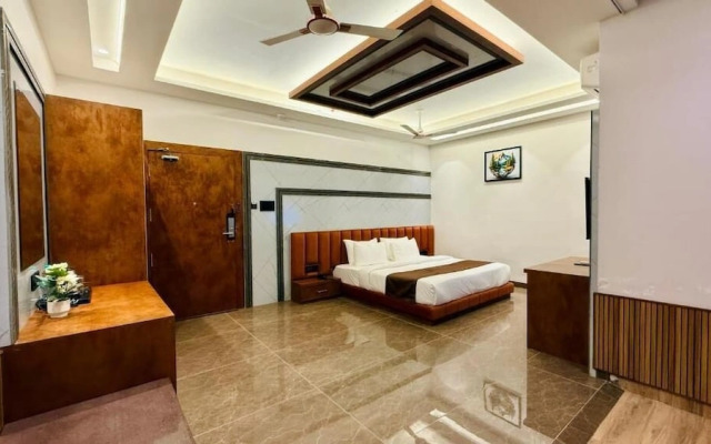 Pheonix Luxury Inn Hotel