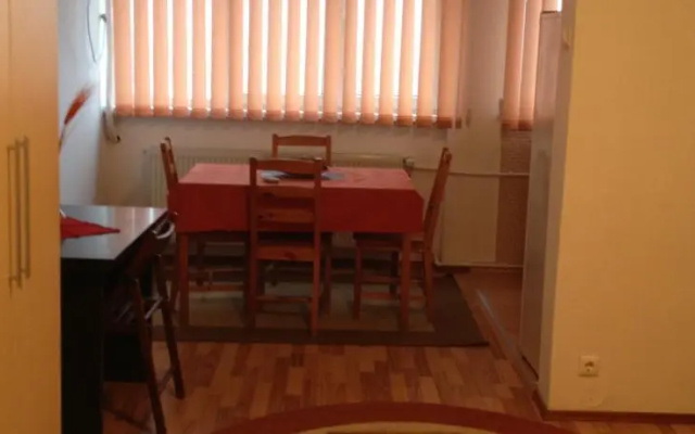 Alinas Residence