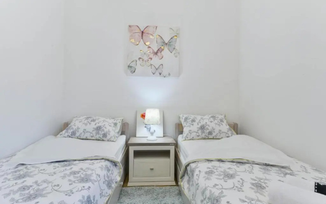 Apartments Crno