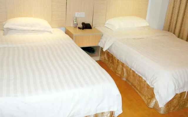 Donghua Hotel-Guangzhou Exhibition Branch