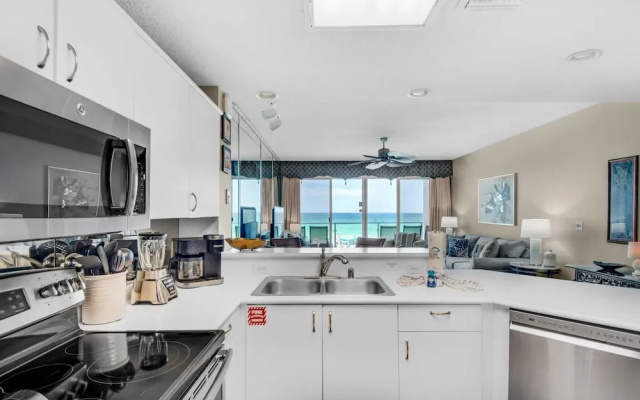 Sterling Sands 208
