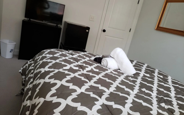 Applause Guest House
