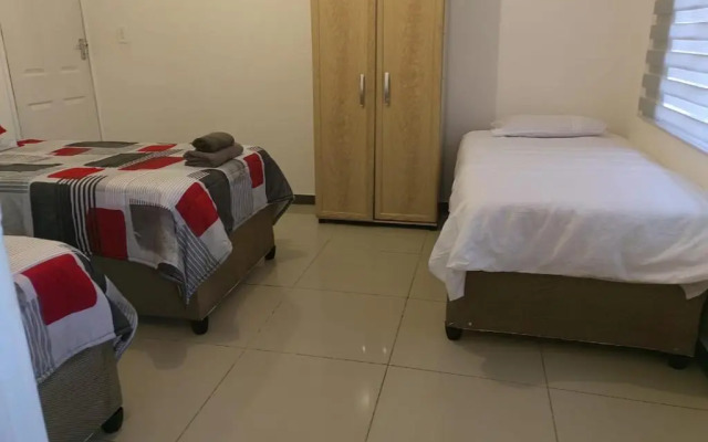 Casa Linda Guest House