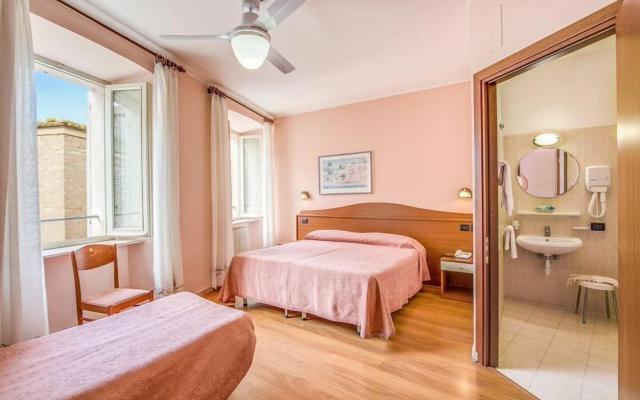 Hotel Roma Assisi